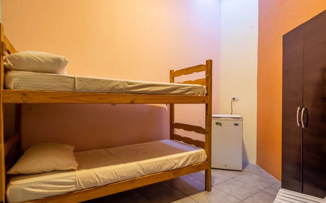 Del Barcito Hostel and Suites