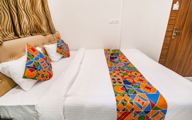 Fabhotel Grand Inn