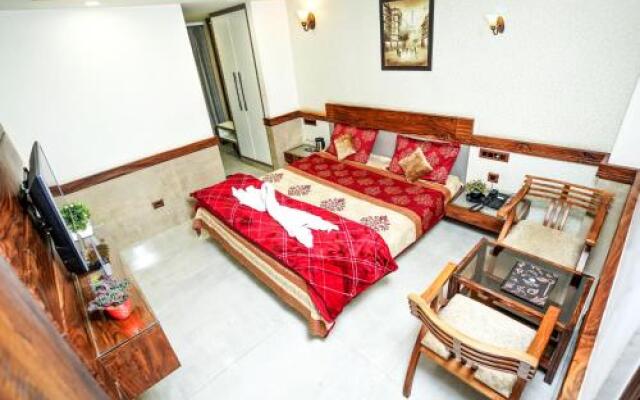 Mayur Hotel Bar And Restaurant
