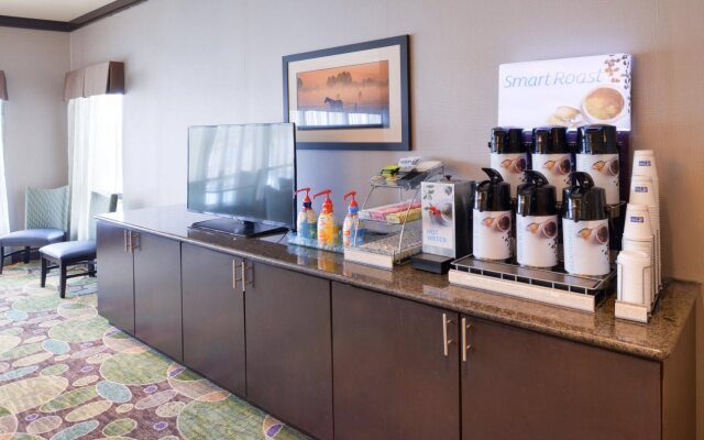 Holiday Inn Express & Suites Wichita Falls by IHG