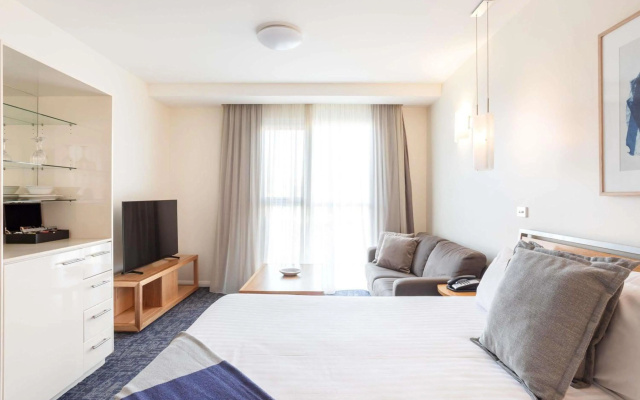 Peppers Seaport Launceston – Guest Rooms – Launceston