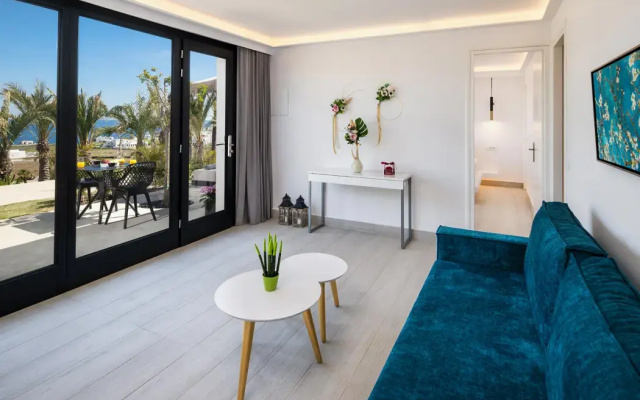 Palm Island Suites