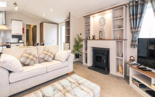 Hidden Jewel Lodge with Hot Tub