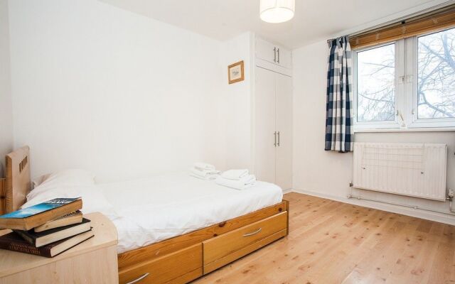 Fantastically Located 1 Bed Near Waterloo Station