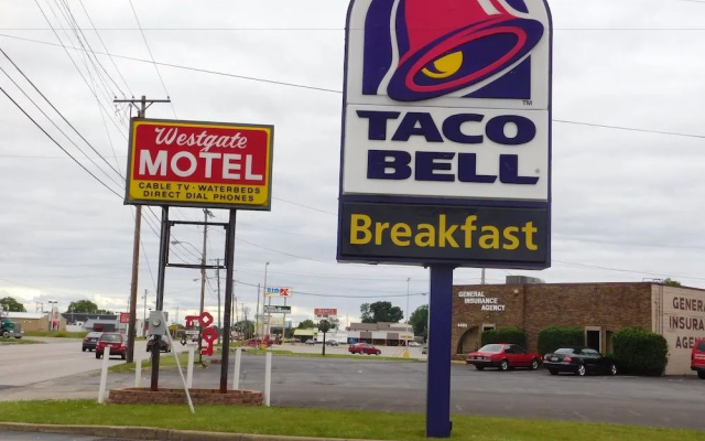 Westgate Manor Motel Austintown-Younsto...