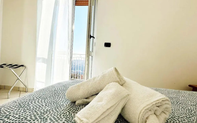 Lovely 6-bed Apartment on the Amalfi Coast