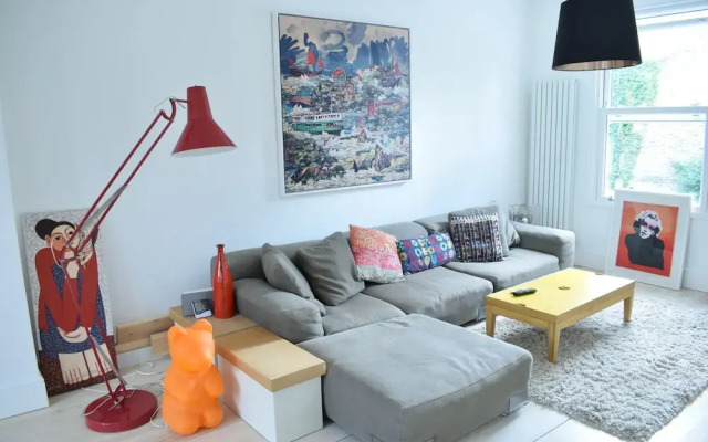 Newly Refurbished 2 Bedroom Property in Peckham