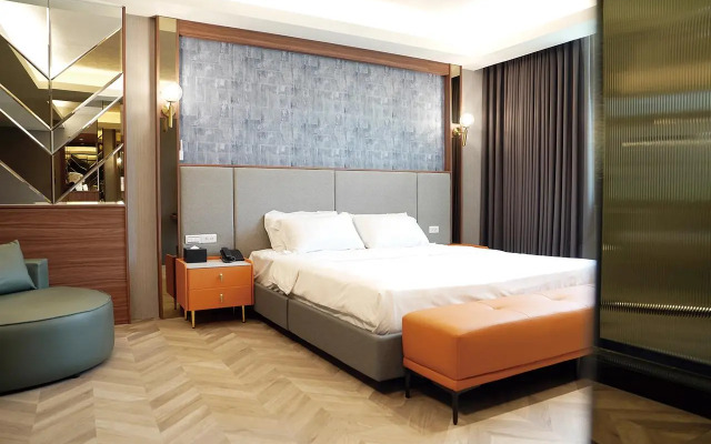 The Riverside Hotel & Motel