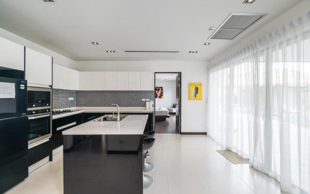 Diamond 273 - Modern 4 bedroom private pool in Bangtao