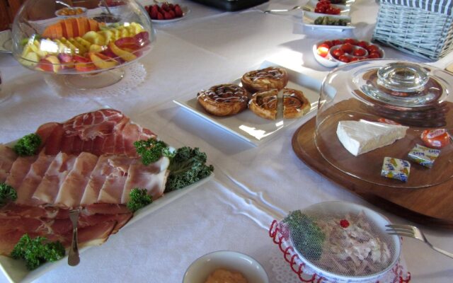 Somerset Sights Bed and Breakfast