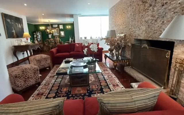 Ana Frank Boutique Hotel