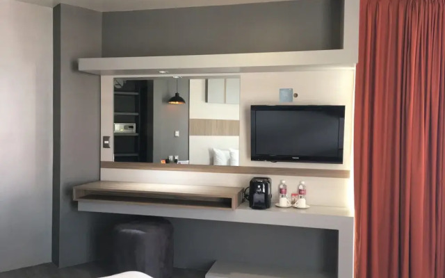 ESDUMA HK Hotel Pachuca