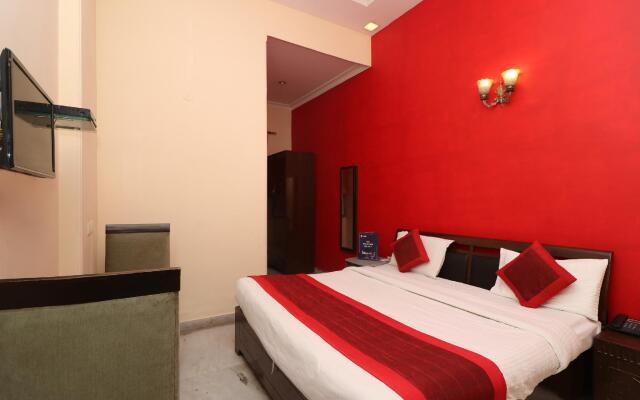 OYO 834 Shree Balaji Hotel