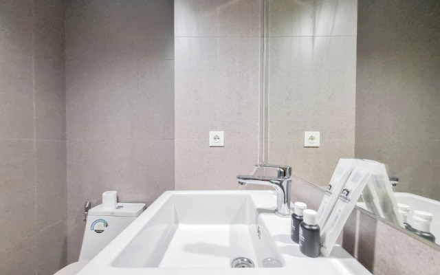 Homey And Minimalist Studio At Patraland Amarta Apartment