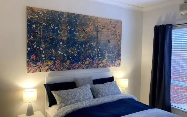 Modern 2 Bedroom Apartment in Perth