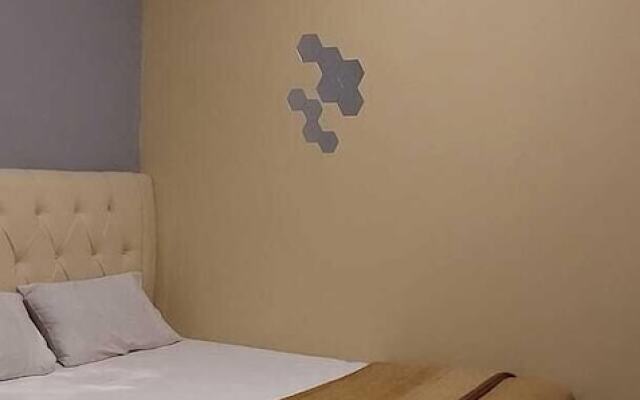 Deluxe Suite And Room