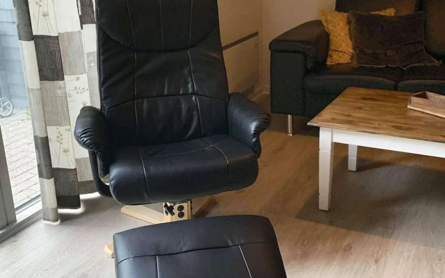 10 Person Holiday Home in Henne