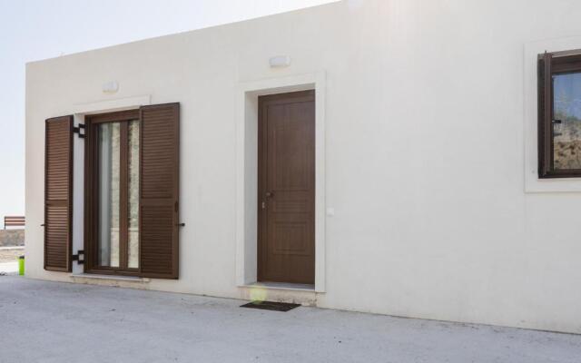 Kastrena House