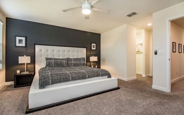 5476sc 6 Bedroom Home