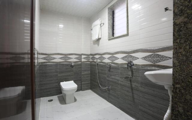 Capital O 85712 Hotel Star Inn