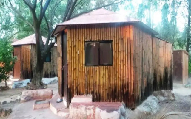 Woodstock Village Bamboo Cottages - Hotel in South Goa - Photo 2