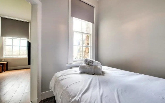 Ultimate Location! Royal Mile 1-bed