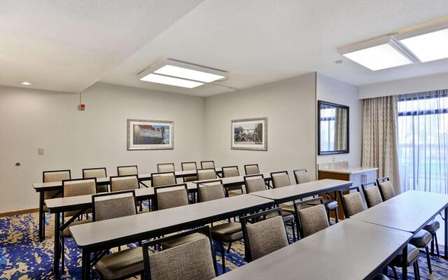 Hampton Inn Memphis-Poplar
