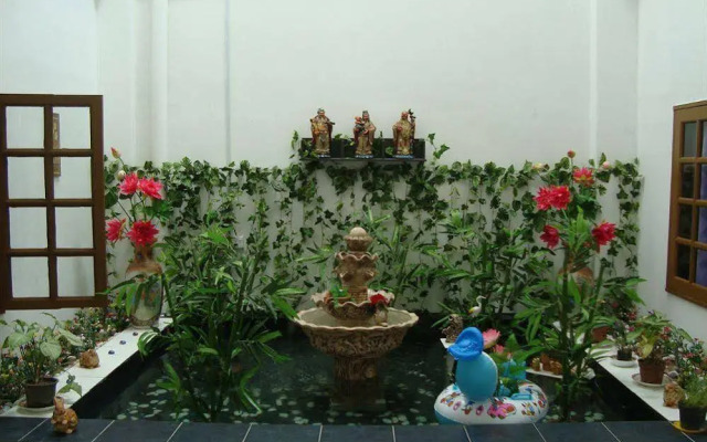 River Golden House - Hostel