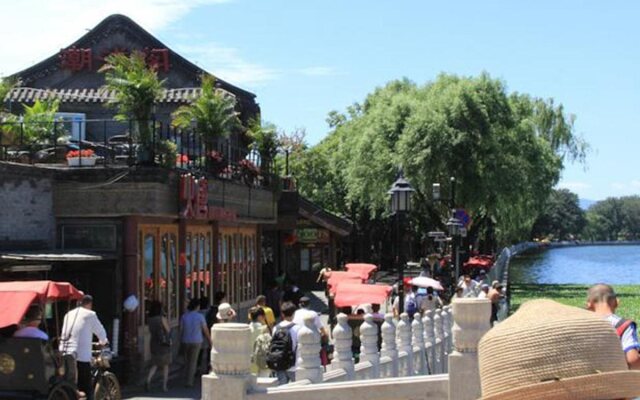 Hutong Inn