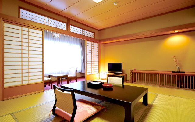 Yumoto Itaya