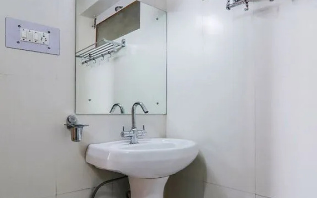 The Mir Villa by OYO Rooms
