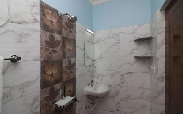 Oyo 19806 Corporate Guest House