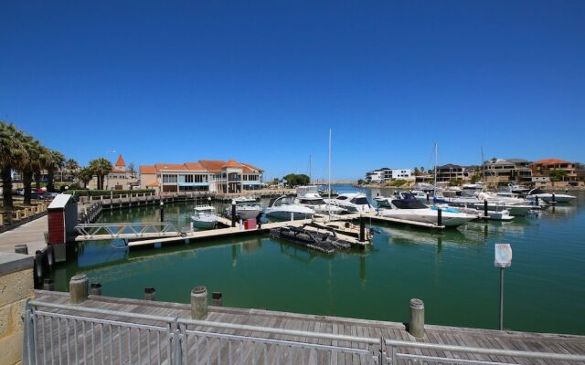 Harbour Views at Mindarie Marina