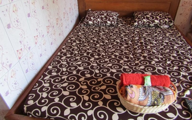 Losmen Kinasih Puncak And Gazebo Pandang By Zuzu – Guest Rooms – Parangtritis