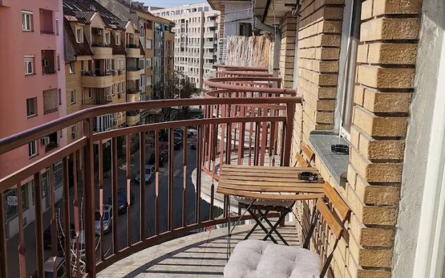 Impeccable 2-bed Apartment in Novi Sad