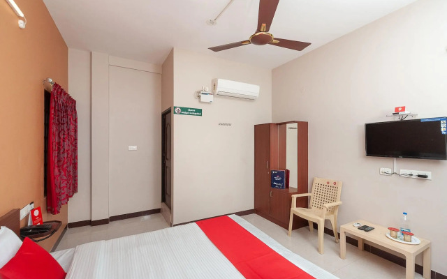 Sri Laya Guest House by OYO Rooms