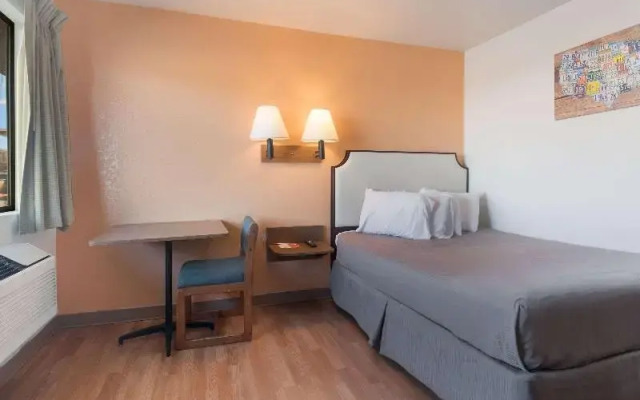 Econo Lodge
