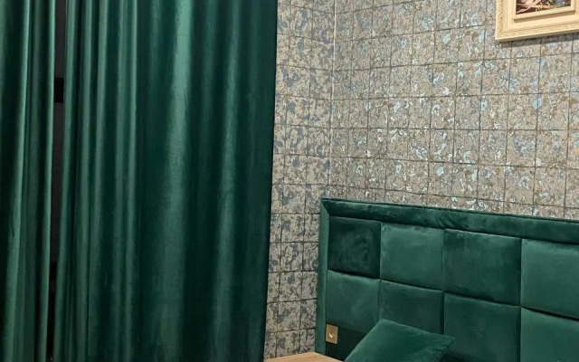 Eleon Hotel