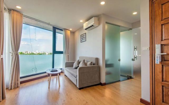 Moon West Lake Residence