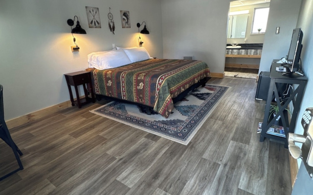 Tecumseh Inn and Suites