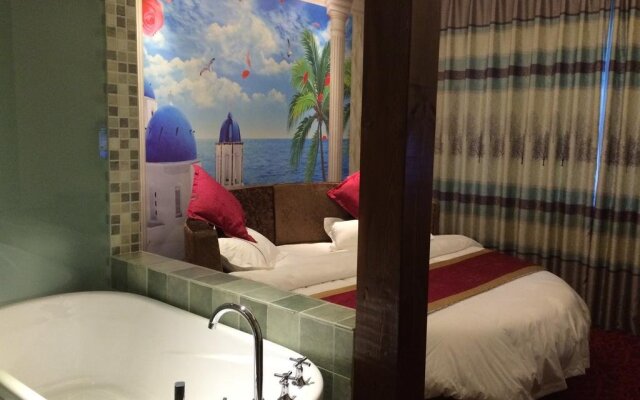 Luzhou Ba Li Nuo Theme Hotel