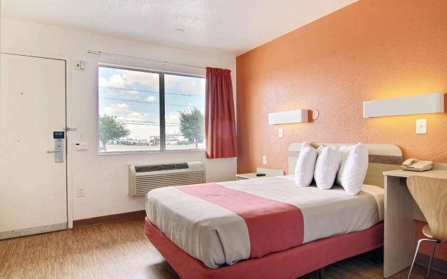 Motel 6 Fort Stockton, TX