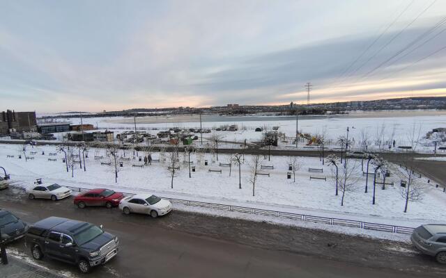 Апартаменты на Верхней Набережной 145/13