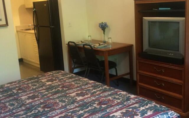 Savannah Suites-Chamblee
