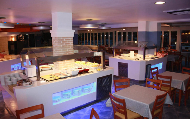 Balansat Torremar Apartments