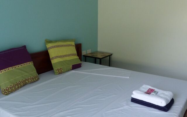 D&B Bluestar Beach Resort