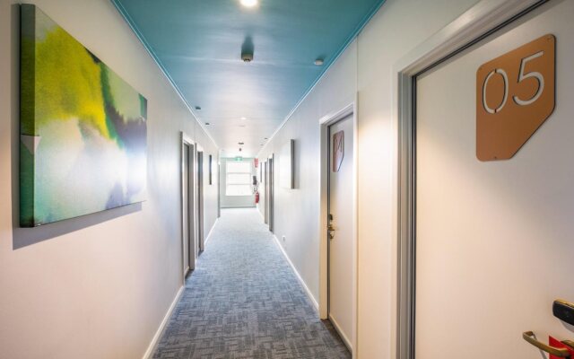 Nightcap at Hendon Hotel