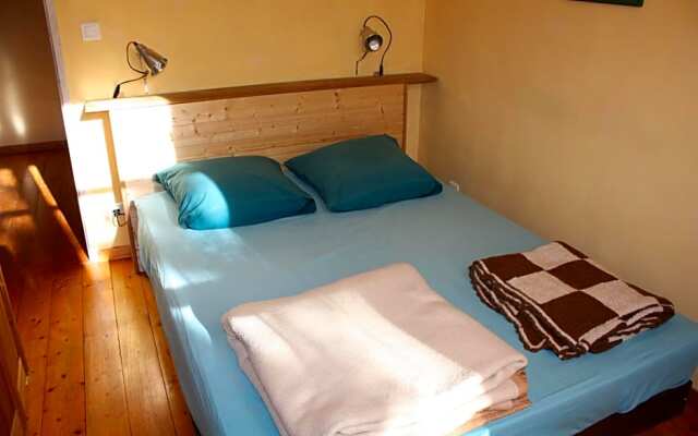 Valcaris: gites, chambre d'hotes et tables d'hotes