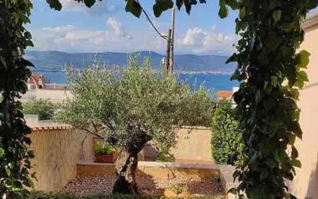 Villa Mala - Pool - Jacuzzi - 5 min. zum Meer