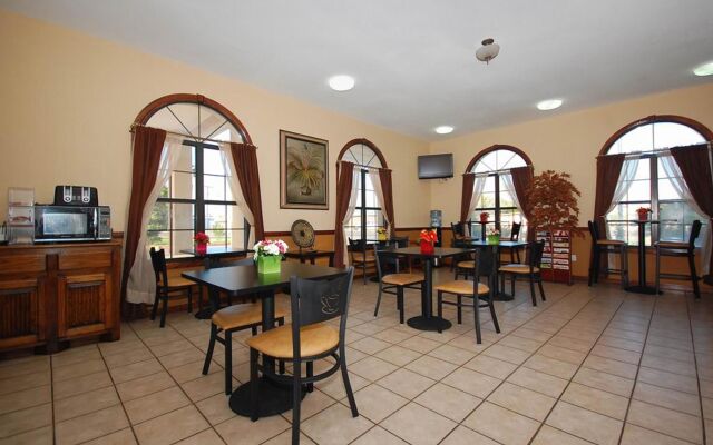 SureStay Hotel by Best Western Alice